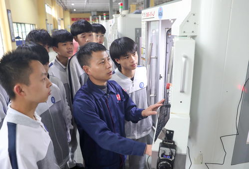 课堂设到车间 订单式职业教育 四川华蓥精准发力促就业