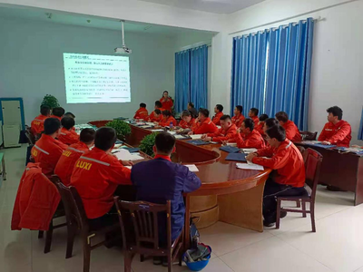 聊城市产品质量监督检验所开展特种设备叉车司机培训活动